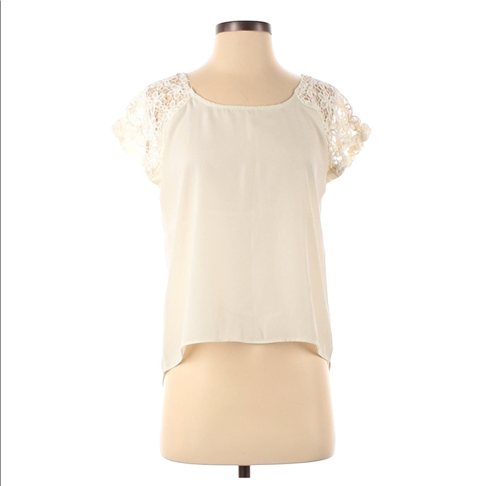 Forever 21 Size Small Cream Top